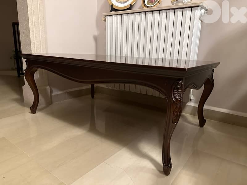 Sofa + 2 arm chairs + coffee table 9