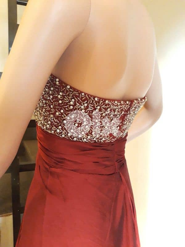 فستان سهره كتير مرتب ومميز 8