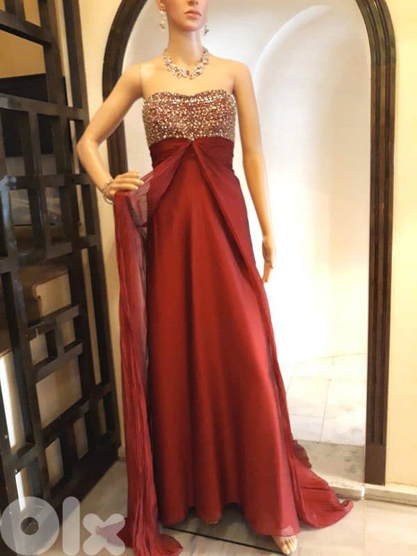 فستان سهره كتير مرتب ومميز 11