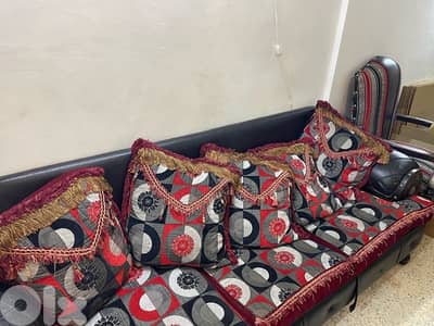 صالون بحالة جيدة