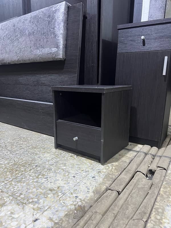 Full bed room used like new 4