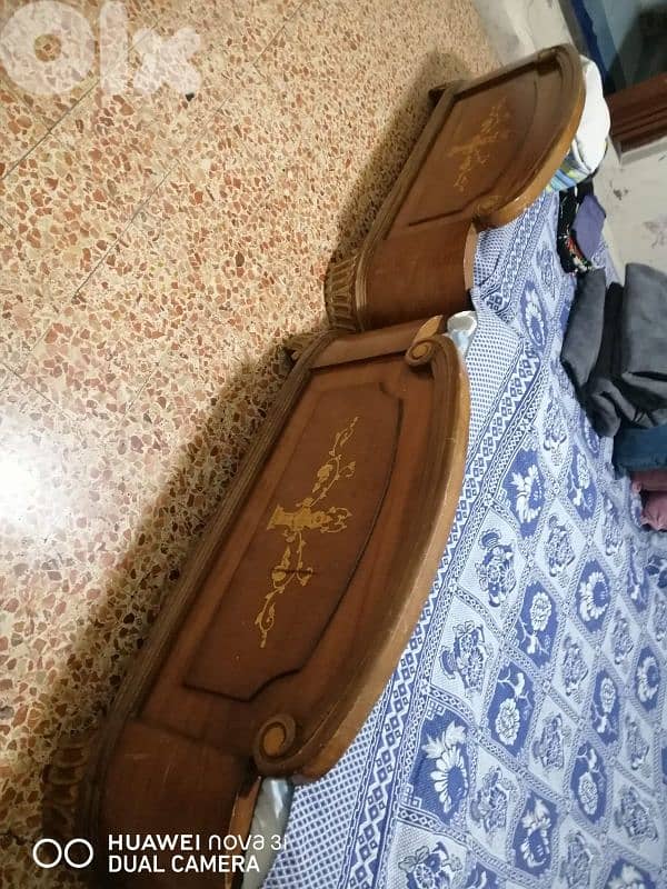 تختين مع كومنيدن 1