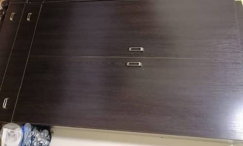 خزانه درفتين