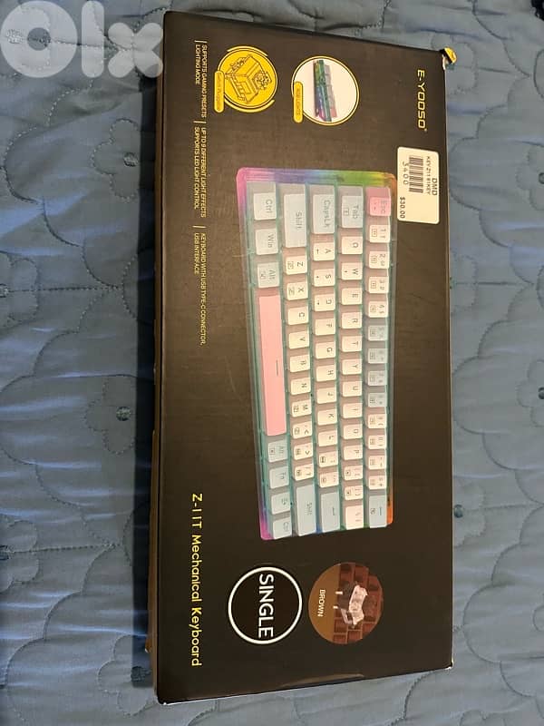 ps5 with 2 controllers and fc26 and mechanical keyboard 5