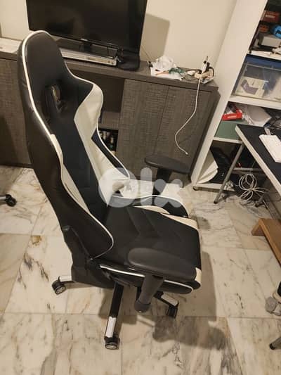 Gaming Chair (used)
