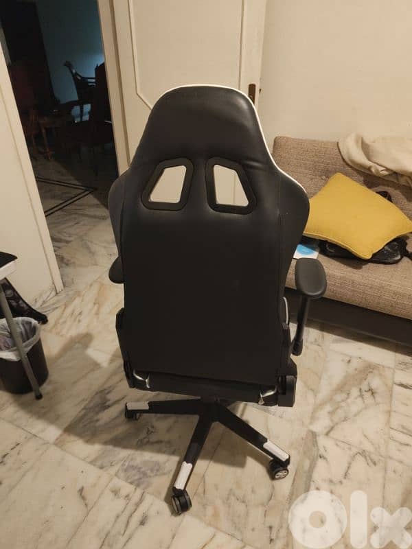 Gaming Chair (used) 1