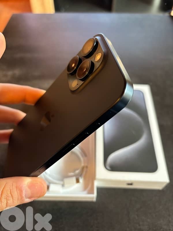 iPhone 15 Pro Max 512 GB - Like new, no scratches, 89% battery 1