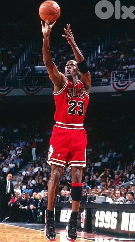 Nike Air Jordan 11 bred size 45 OG ALL 2