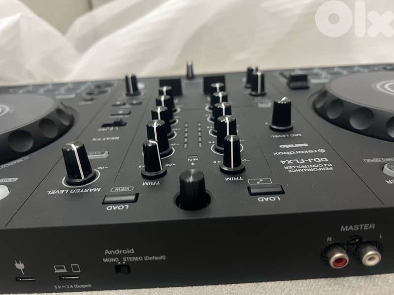 Pioneer DJ DDJ-FLX4 Serato and Record Box 9