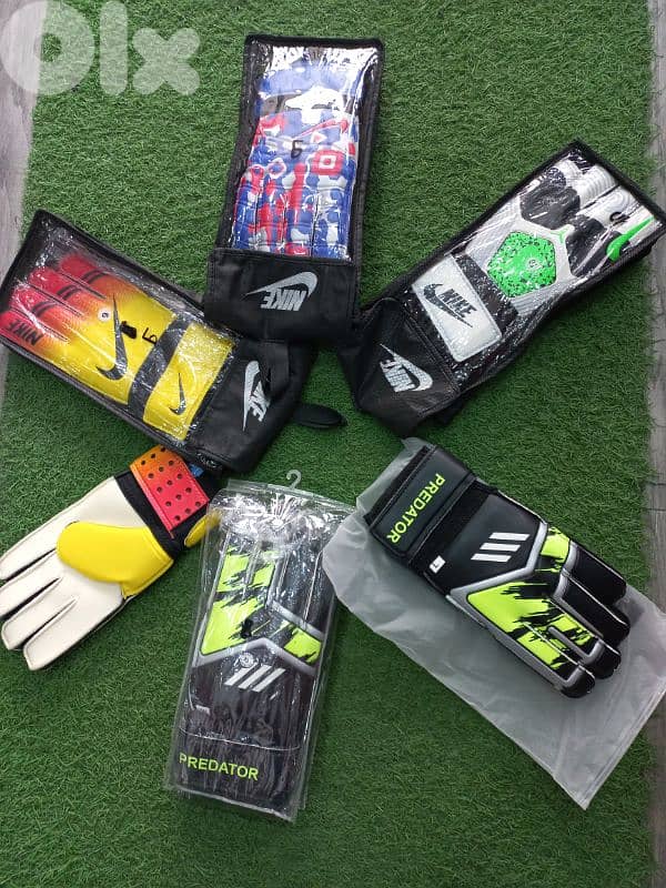 football shoes and gloves original 3