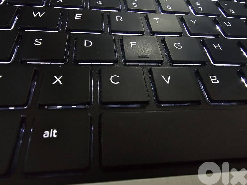 core i7 - hp - 15.6" screen 8GB ram open box condition 1