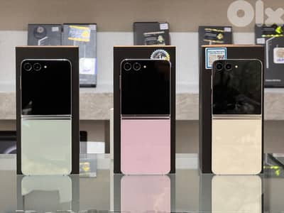 Samsung Z Flip 5 256Gb Like New: - Mint Condition