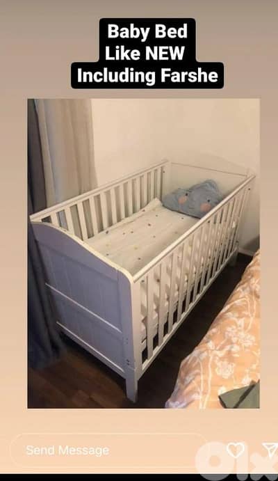 like new toddler bed with matress