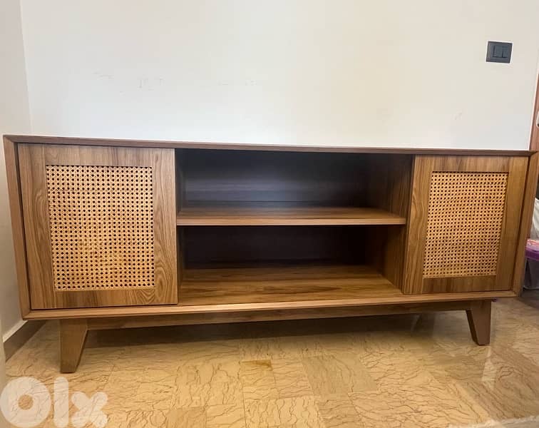 TV unit 2