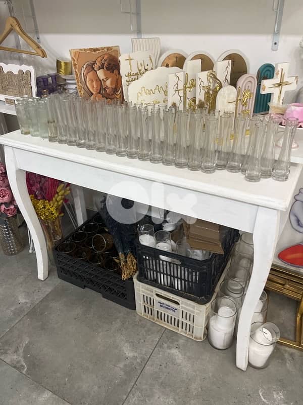 event decoration backdrop and tables 3