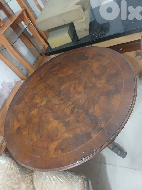 طاولة مبرومة خشب زان انتيك 2