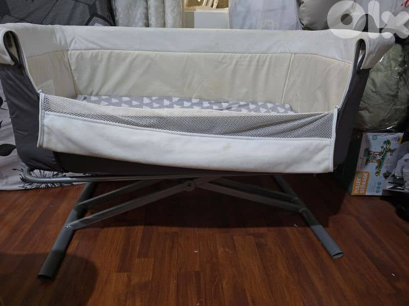 hauk next to me crib 1