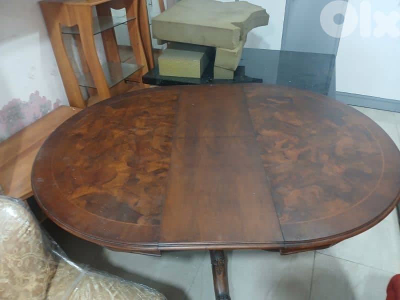 طاولة سفرة مبرومة خشب زان انتيك بتتكبر وبتتصغر كتير مرتبة 1