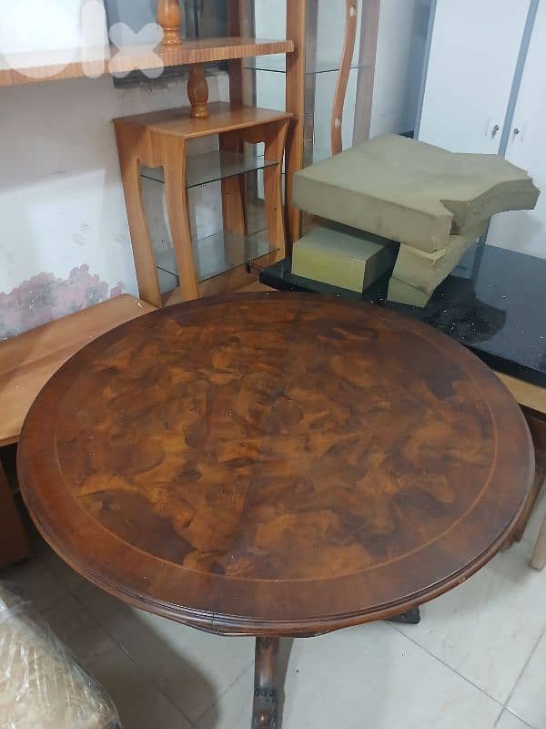 طاولة سفرة مبرومة خشب زان انتيك بتتكبر وبتتصغر كتير مرتبة 2