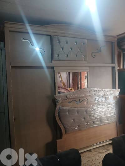 اوضة نوم طابقين سحاب كتير مرتبة ونظيفة