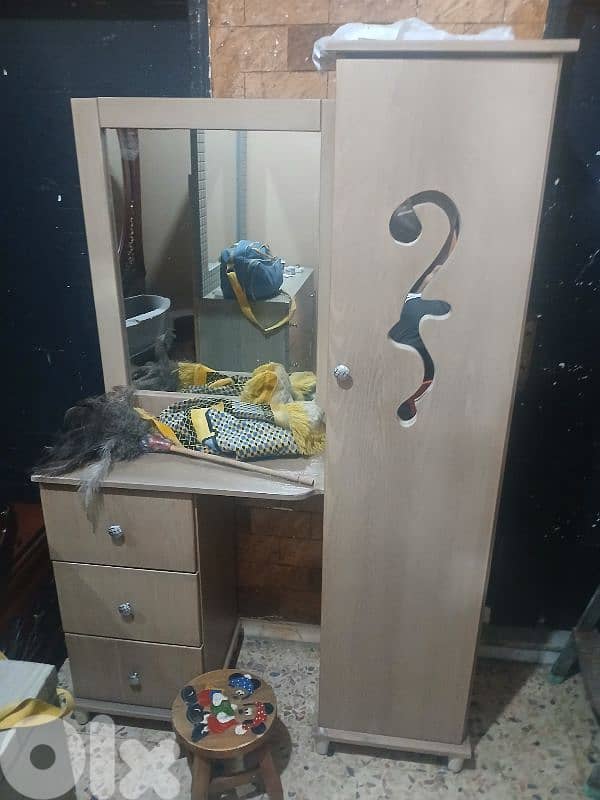 اوضة نوم طابقين سحاب كتير مرتبة ونظيفة 7