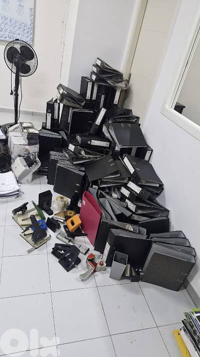 El 7abbeh bi 1$ / Classeurs / document binders