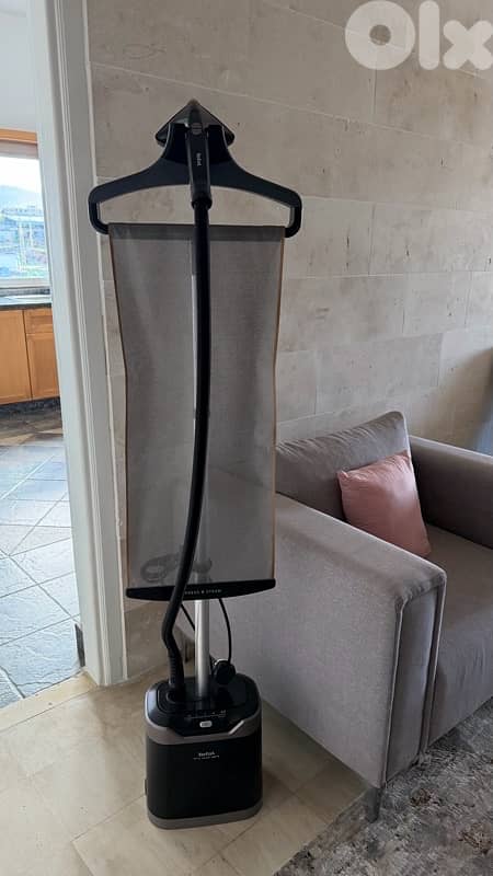Tefal Clothes Steamer 1