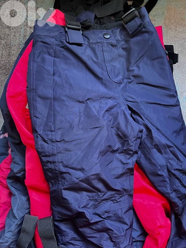 SKI PANTS NEW IN TAGسعر جملة few left 2