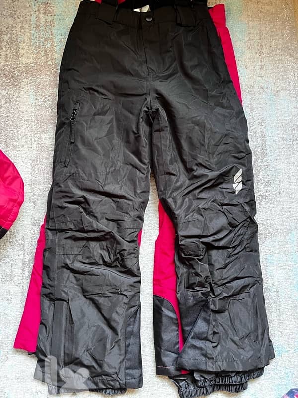 SKI PANTS NEW IN TAGسعر جملة few left 11