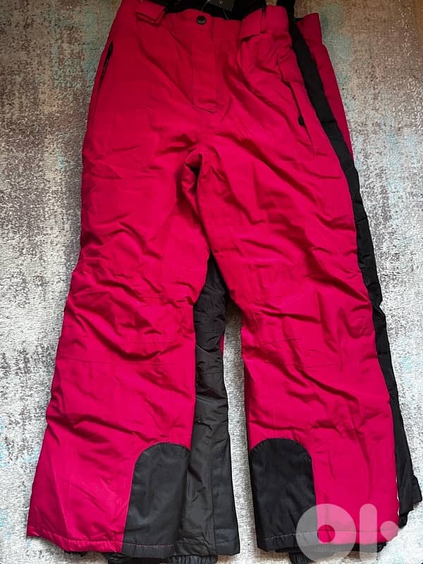 SKI PANTS NEW IN TAGسعر جملة few left 12