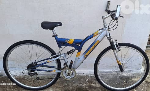 Cross bike iyess 28 b 90 $