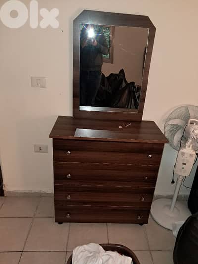 خزانة+تواليت 100$