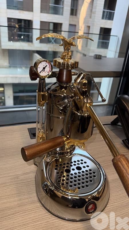 La Pavoni Cilindro coffee machine and  grinder. 3