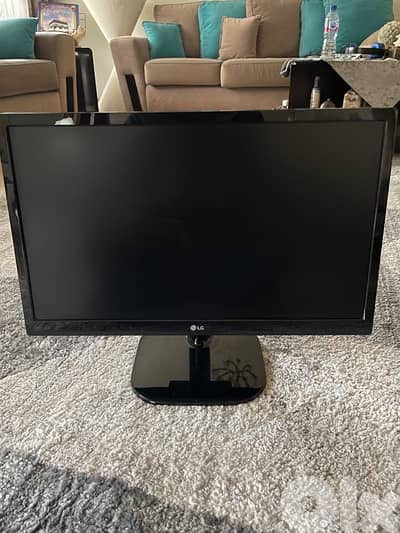 22" Class Full HD IPS LED Monitor (21.5" Diagonal)