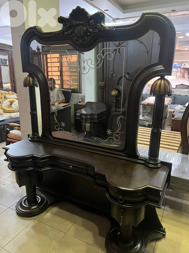 اوضة نوم ملكية مصرية خشب زان حفر ملبسة قشر 6