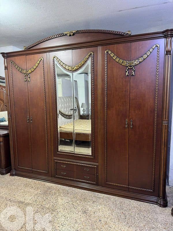 اوضة نوم ملكية مصرية خشب زان ولاتي كلا ملبسة قشر 1