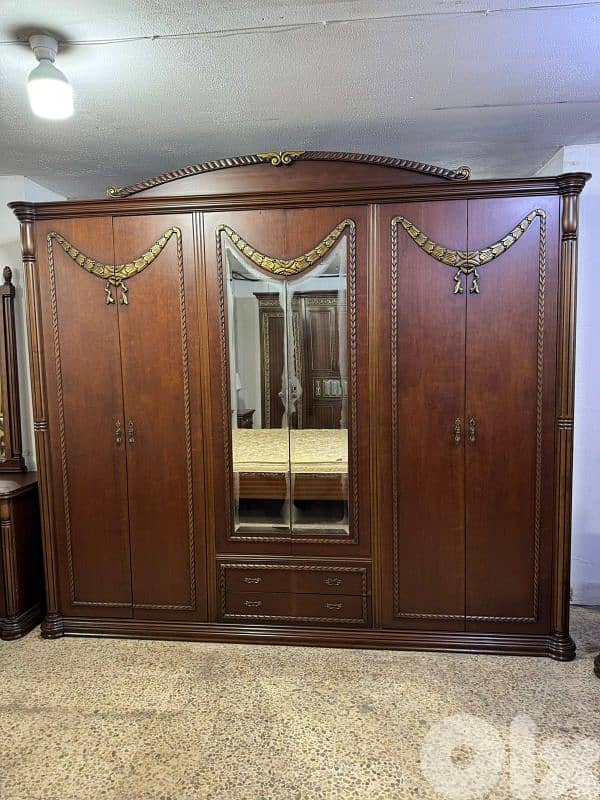 اوضة نوم ملكية مصرية خشب زان ولاتي كلا ملبسة قشر 2