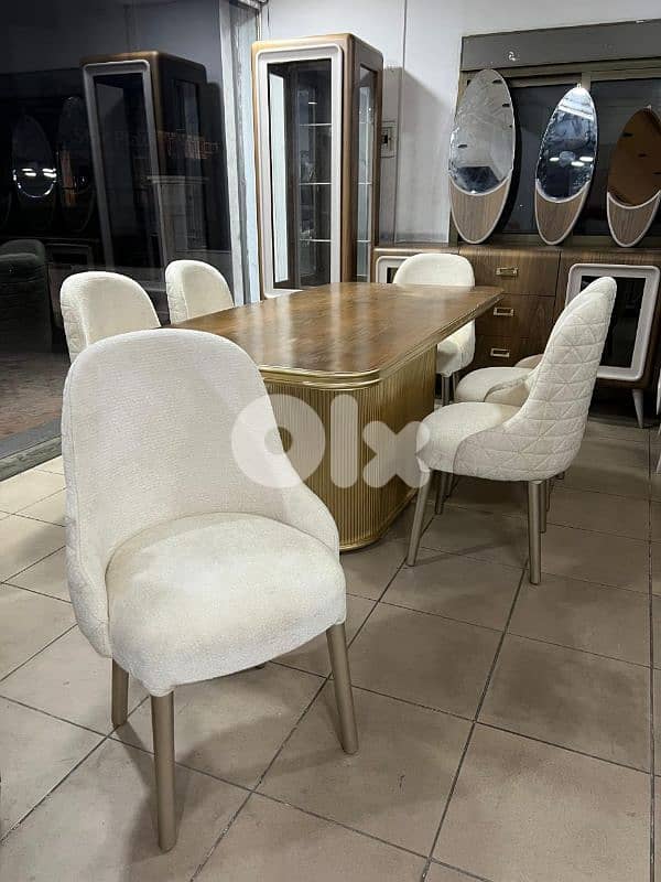 اوضة سفرة تركية كتير مرتبة ونظيفة شبه جديد 7