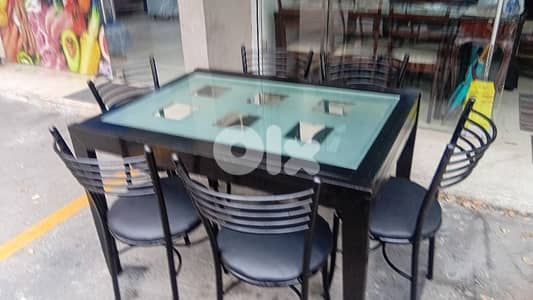 طاولي ٤كراسي شبه جديد