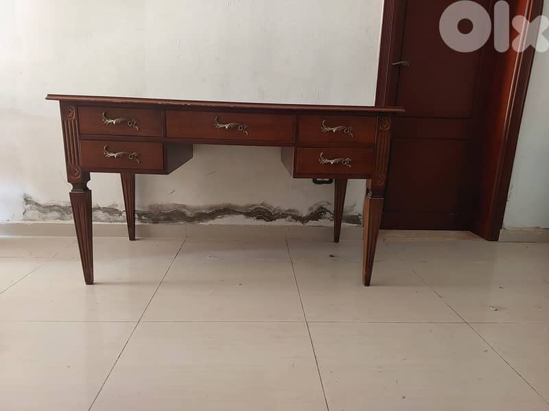 Antique desk 1