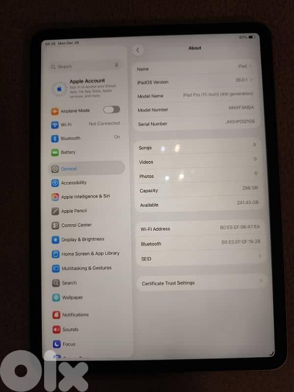 Ipad 11 Pro M2 4th Gen 256GB Super Clean 2