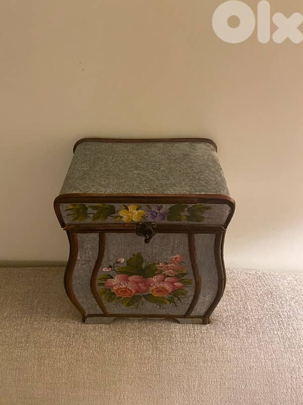 handmade antique box 3