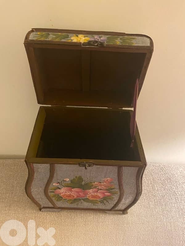 handmade antique box 4
