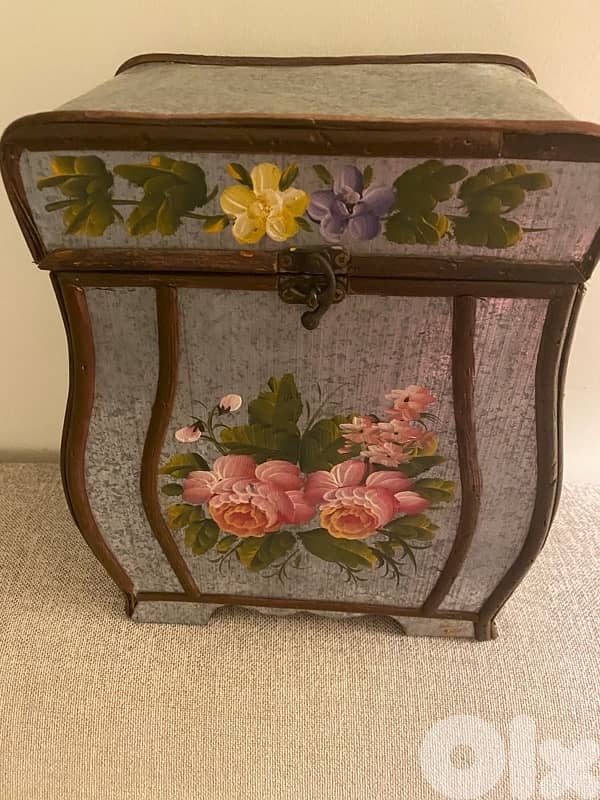 handmade antique box 7