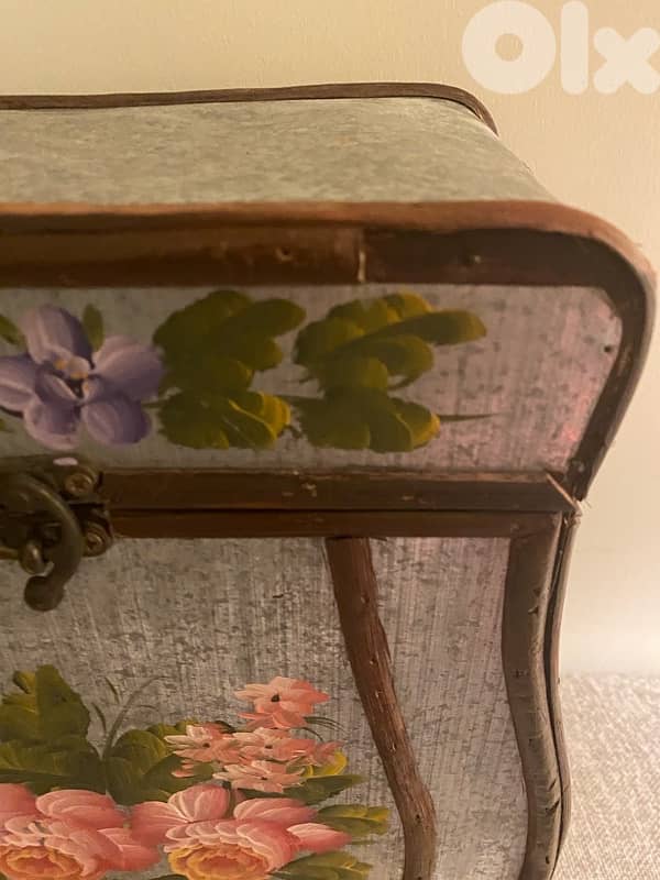 handmade antique box 9
