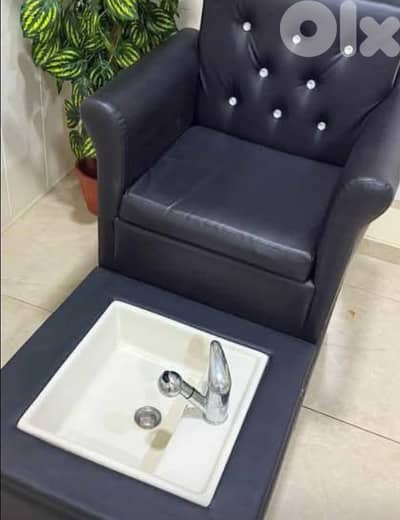 pedicure chair