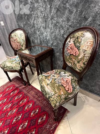 كراسي خشب زان روميو وجوليات مع طاوله انتيك