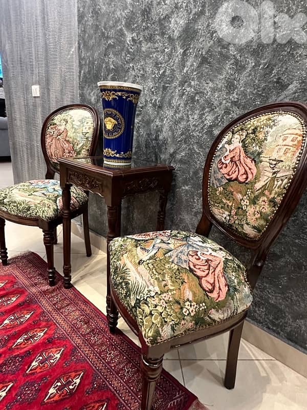 كراسي خشب زان روميو وجوليات مع طاوله انتيك 11