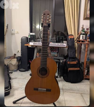 Yamaha c40 perfect condition