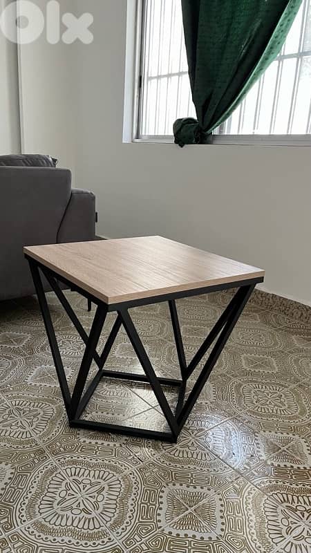 Set of 3 Modern Coffee Tables – Metal & Wood 1
